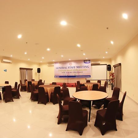 Everyday Smart Hotel - Malang Exteriér fotografie