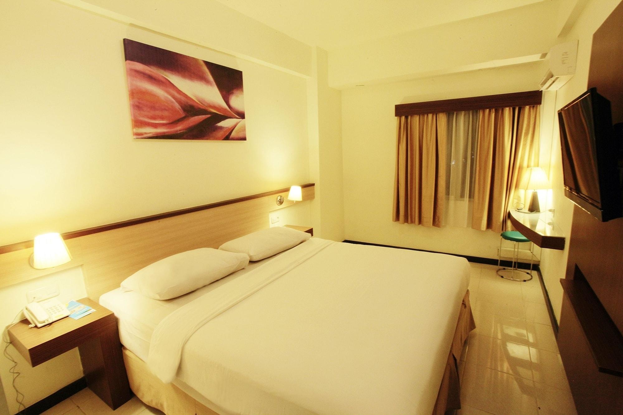 Everyday Smart Hotel - Malang Exteriér fotografie