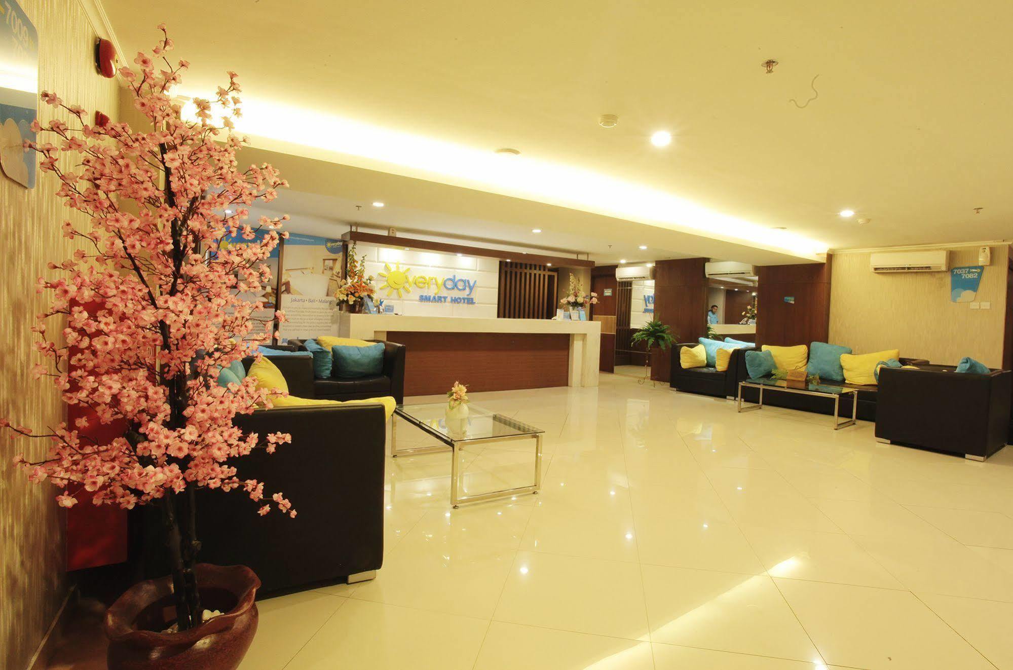 Everyday Smart Hotel - Malang Exteriér fotografie
